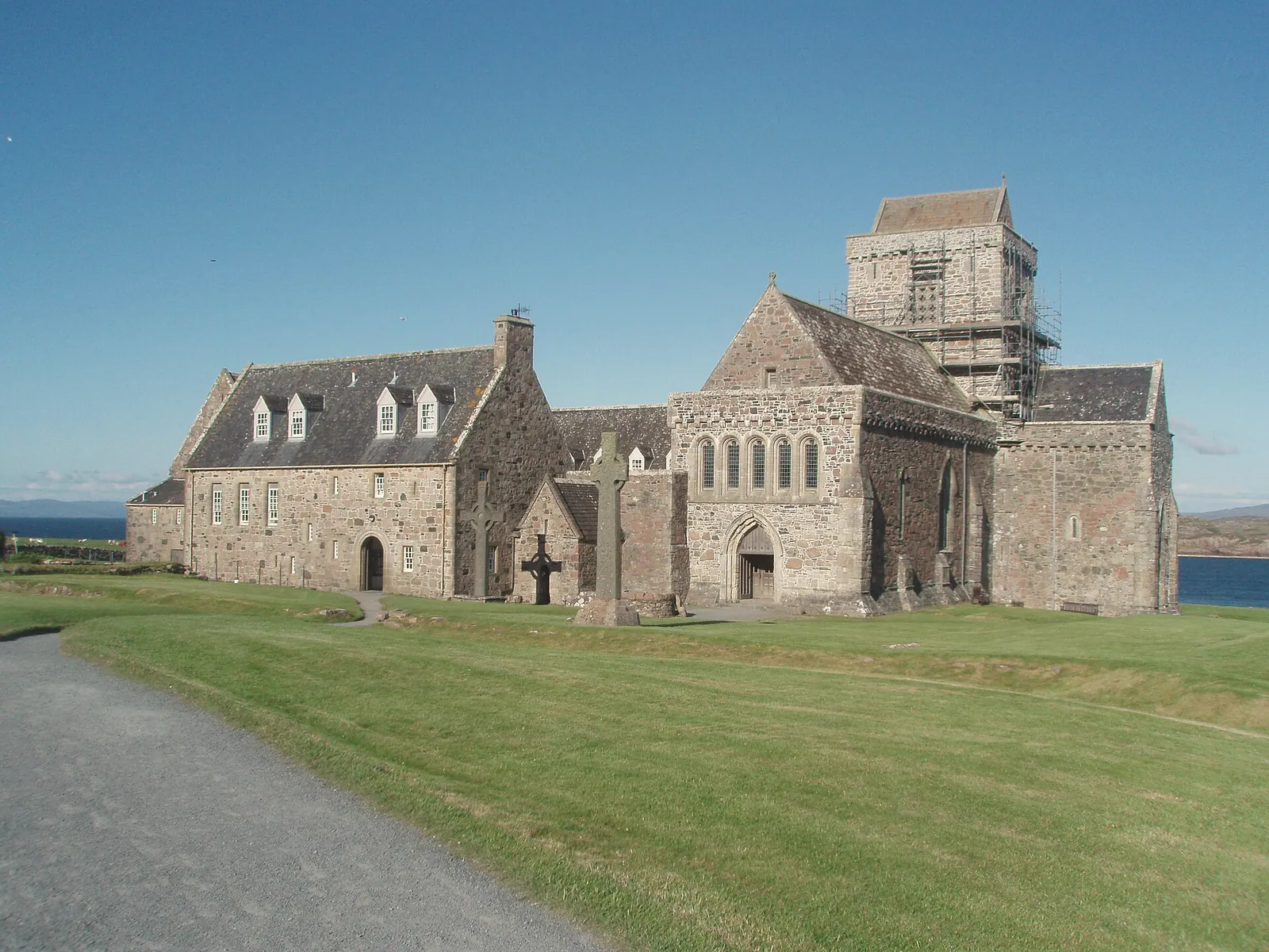 Iona Abbey and its tower on a clear summer day