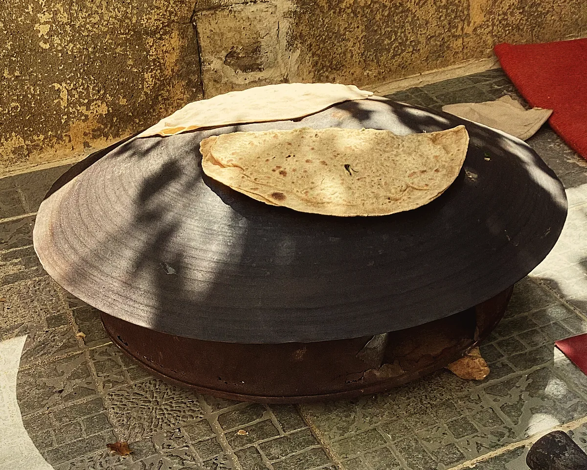 Bread on a domed saj