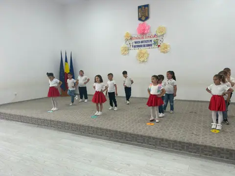 Grupa mică la Festivalul de dans „Micii artiști pe ritmuri de dans”, Premiul I (mai 2024)