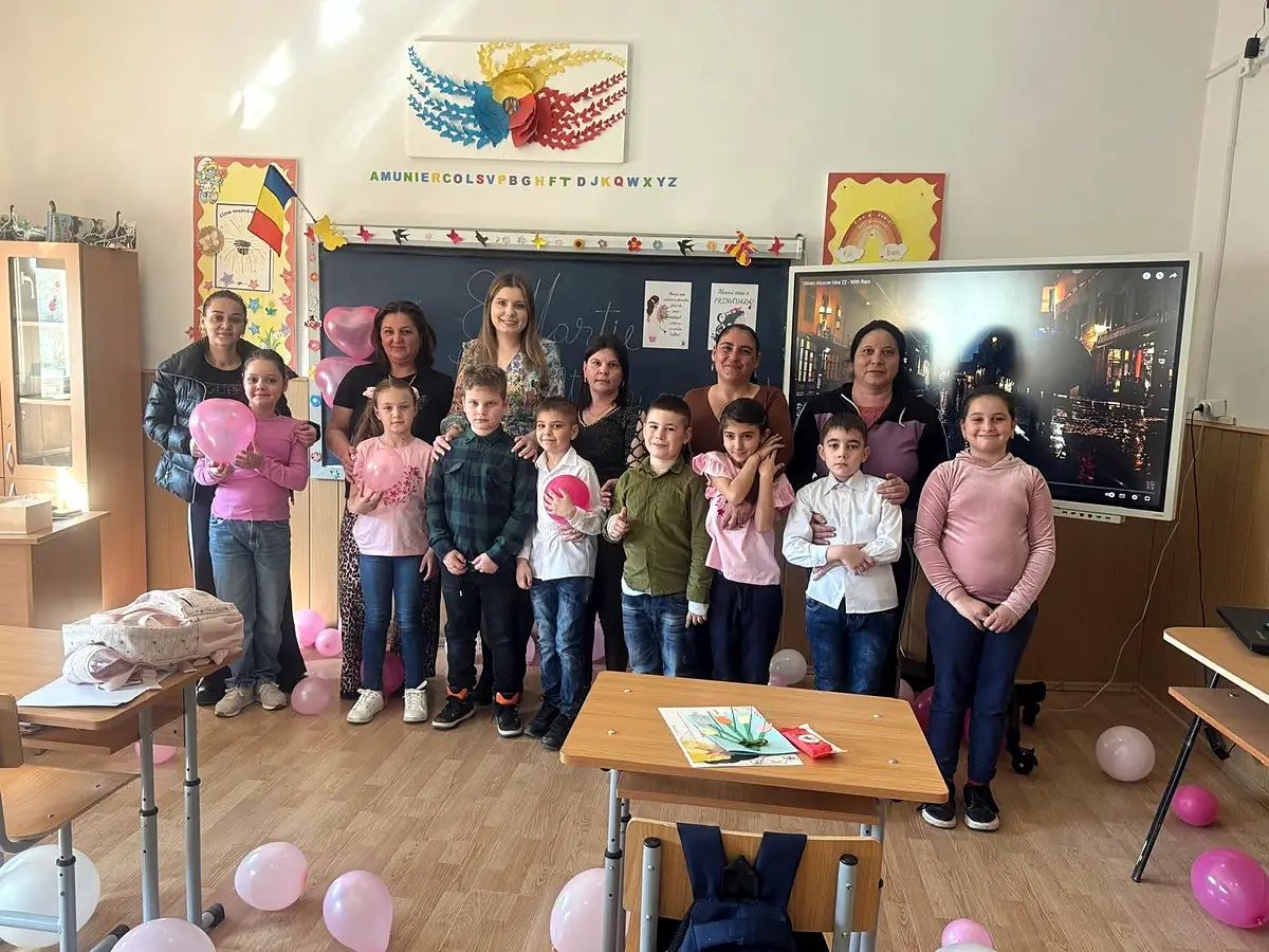 8 Martie 2025, clasa a II-a cu mamele, în sala de clasă